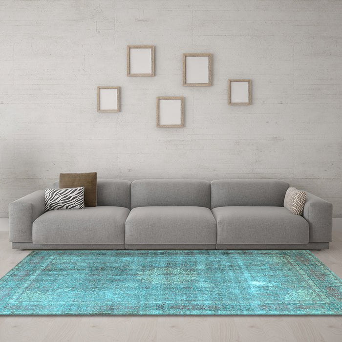 Machine Washable Persian Light Blue Traditional Rug in a Living Room, wshtr4059lblu