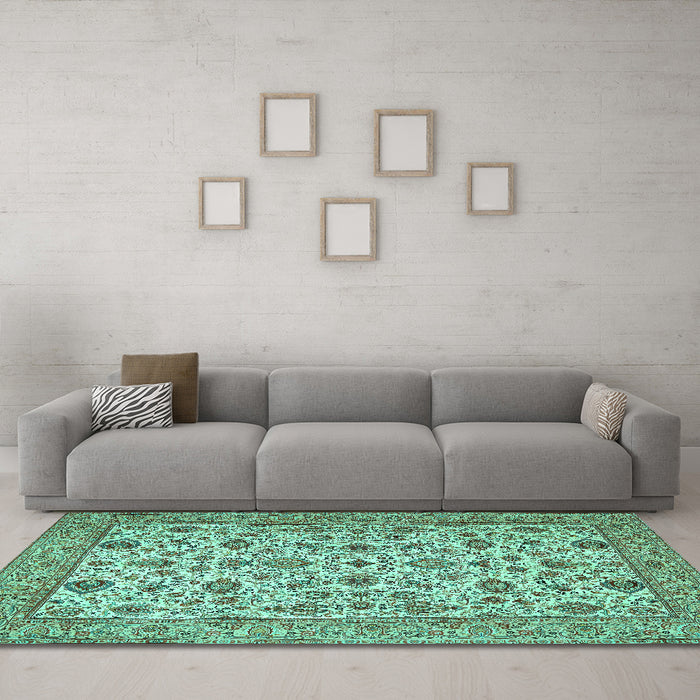 Machine Washable Persian Turquoise Traditional Area Rugs in a Living Room,, wshtr405turq