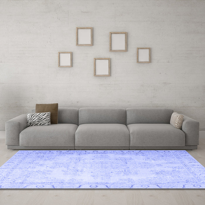 Machine Washable Persian Blue Traditional Rug in a Living Room, wshtr4060blu