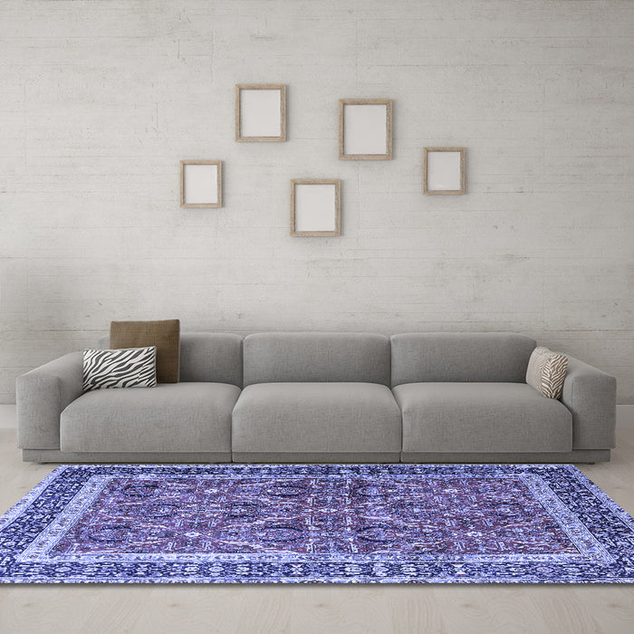 Machine Washable Persian Blue Traditional Rug in a Living Room, wshtr4065blu