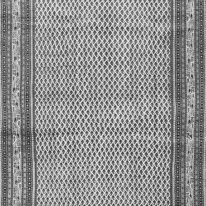 Serging Thickness of Machine Washable Persian Gray Traditional Rug, wshtr4066gry