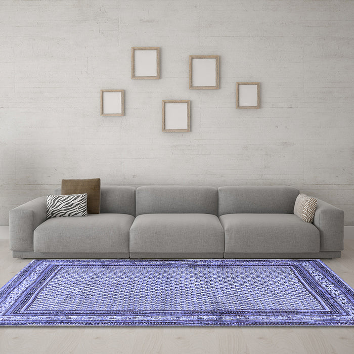 Machine Washable Persian Blue Traditional Rug in a Living Room, wshtr4066blu