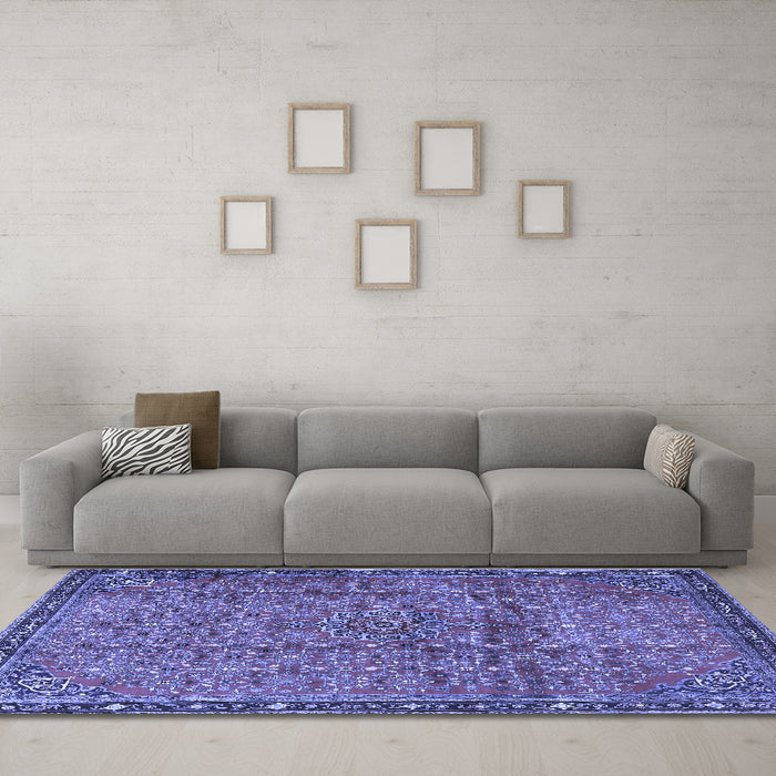Machine Washable Persian Blue Traditional Rug in a Living Room, wshtr4067blu