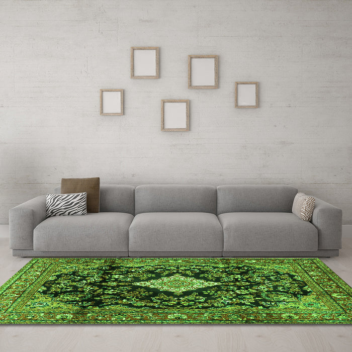 Machine Washable Persian Green Traditional Area Rugs in a Living Room,, wshtr4069grn