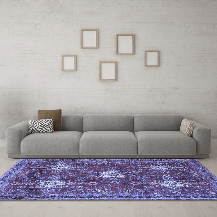 Machine Washable Persian Blue Traditional Rug in a Living Room, wshtr4071blu