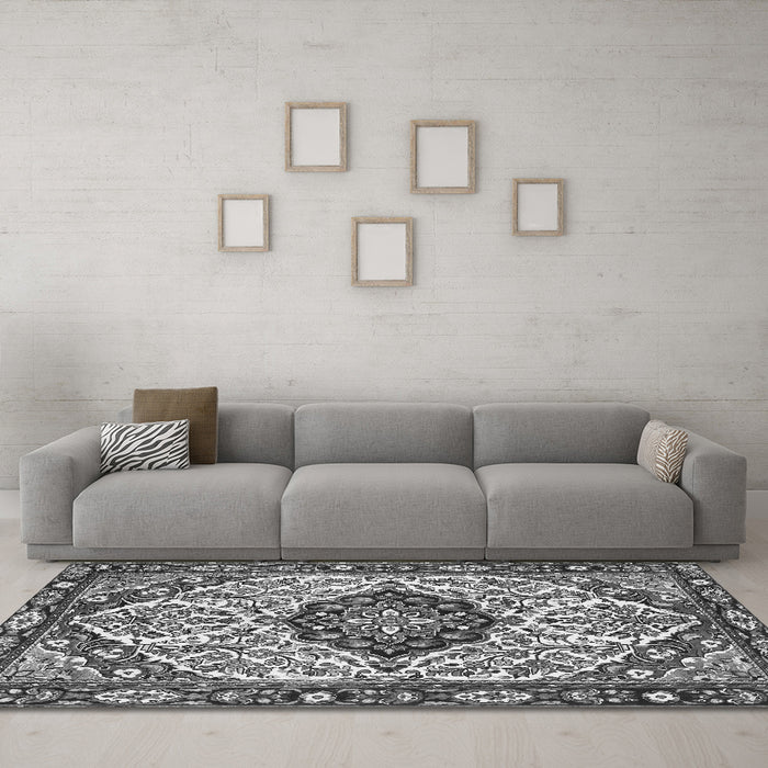Machine Washable Persian Gray Traditional Rug in a Living Room,, wshtr4072gry