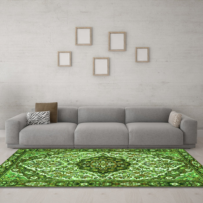 Machine Washable Persian Green Traditional Area Rugs in a Living Room,, wshtr4072grn
