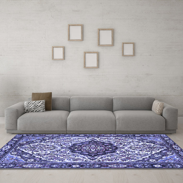Machine Washable Persian Blue Traditional Rug in a Living Room, wshtr4072blu