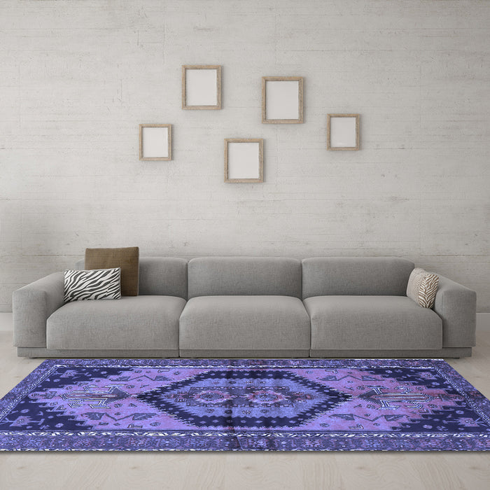 Machine Washable Persian Blue Traditional Rug in a Living Room, wshtr4075blu