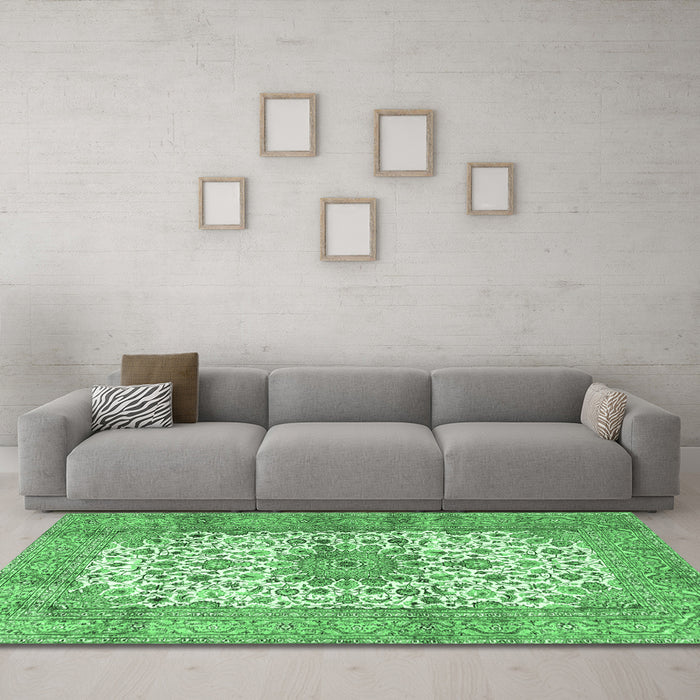 Machine Washable Persian Emerald Green Traditional Area Rugs in a Living Room,, wshtr4080emgrn