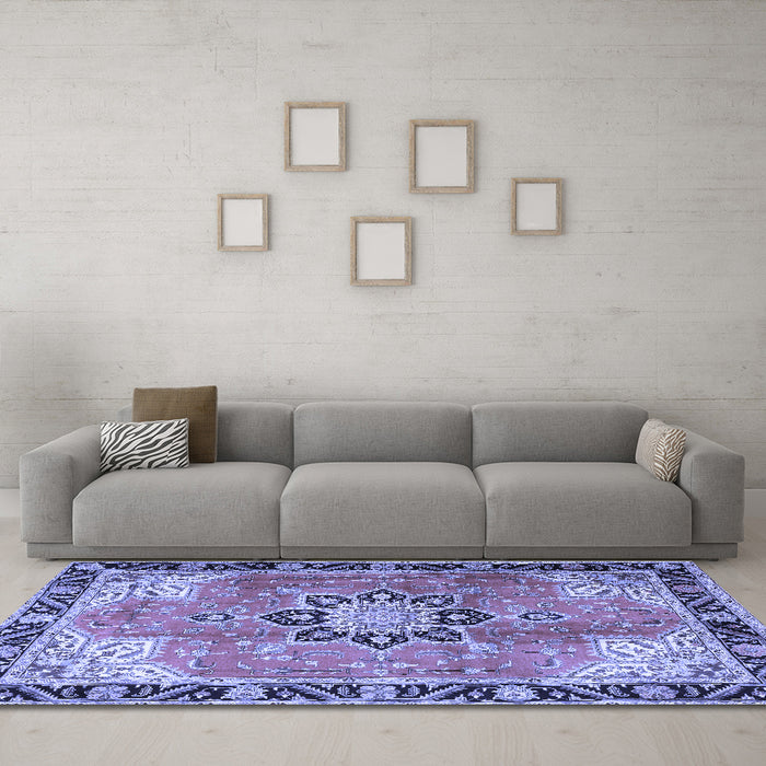 Machine Washable Persian Blue Traditional Rug in a Living Room, wshtr4081blu