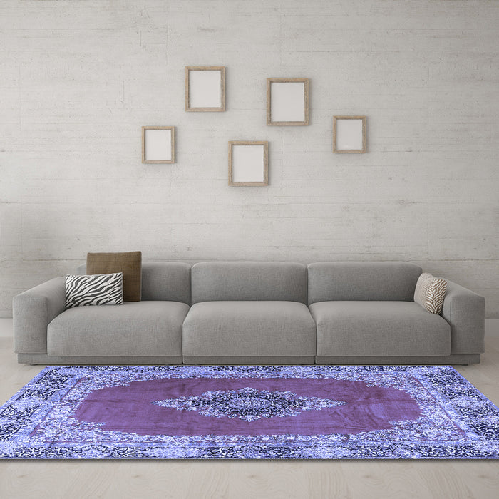 Machine Washable Medallion Blue Traditional Rug in a Living Room, wshtr4084blu