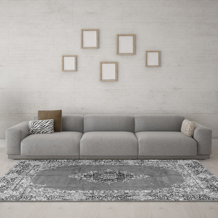 Machine Washable Medallion Gray Traditional Rug in a Living Room,, wshtr4084gry