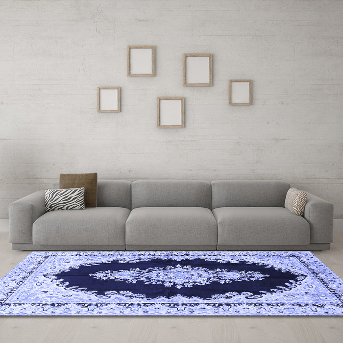 Machine Washable Medallion Blue Traditional Rug in a Living Room, wshtr4085blu