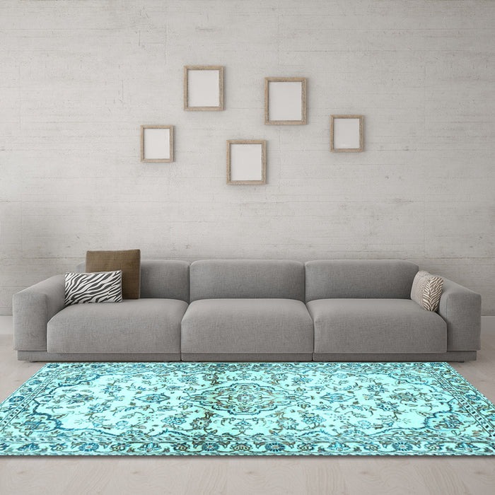 Machine Washable Persian Light Blue Traditional Rug in a Living Room, wshtr4087lblu