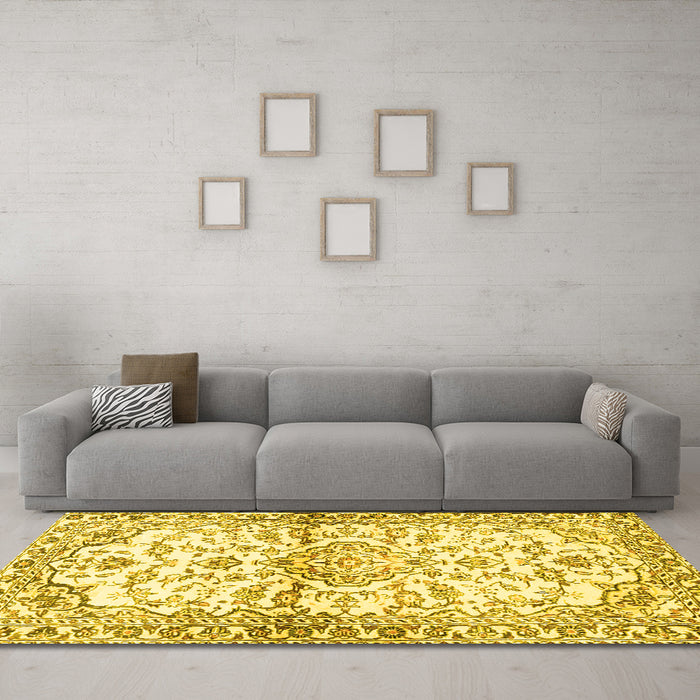 Machine Washable Persian Yellow Traditional Rug in a Living Room, wshtr4087yw