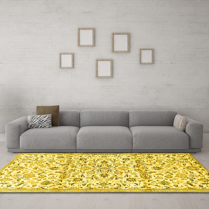 Machine Washable Persian Yellow Traditional Rug in a Living Room, wshtr4088yw