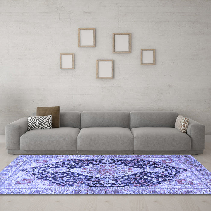 Machine Washable Medallion Blue Traditional Rug in a Living Room, wshtr4092blu
