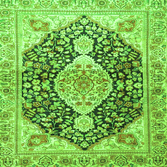 Serging Thickness of Medallion Green Traditional Rug, tr4092grn
