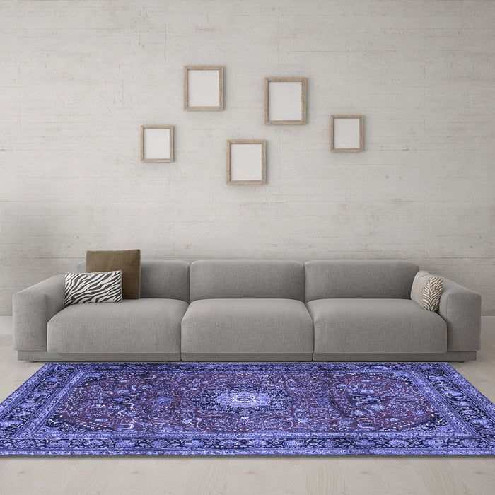 Machine Washable Persian Blue Traditional Rug in a Living Room, wshtr4093blu