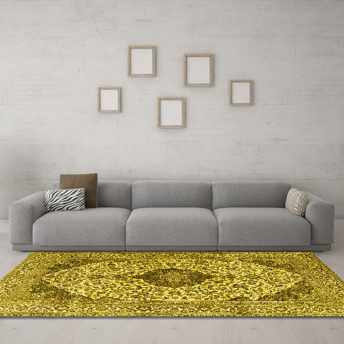 Machine Washable Persian Yellow Traditional Rug in a Living Room, wshtr4094yw