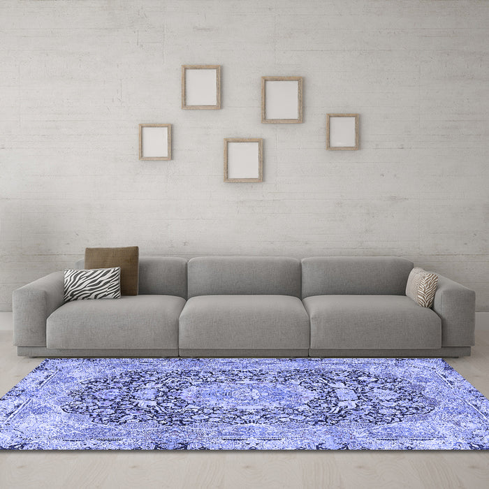Machine Washable Persian Blue Traditional Rug in a Living Room, wshtr4095blu