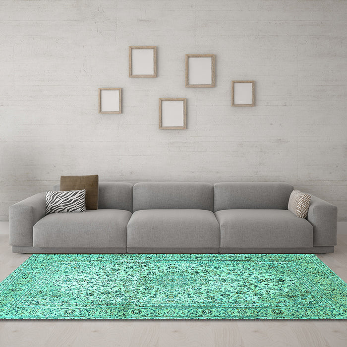 Machine Washable Persian Turquoise Traditional Area Rugs in a Living Room,, wshtr409turq