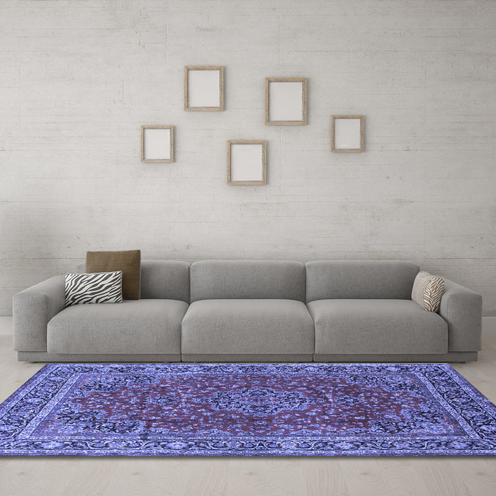 Machine Washable Medallion Blue Traditional Rug in a Living Room, wshtr40blu