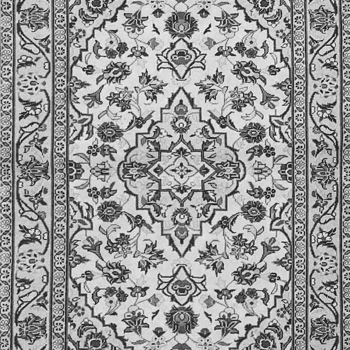 Serging Thickness of Machine Washable Persian Gray Traditional Rug, wshtr4101gry