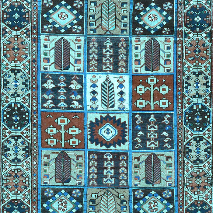 Machine Washable Persian Light Blue Traditional Rug, wshtr4102lblu