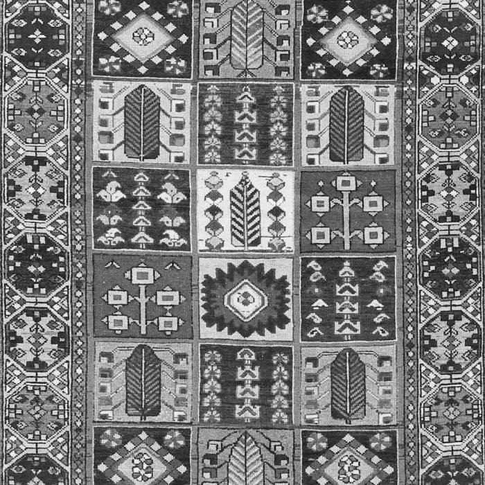 Serging Thickness of Machine Washable Persian Gray Traditional Rug, wshtr4102gry