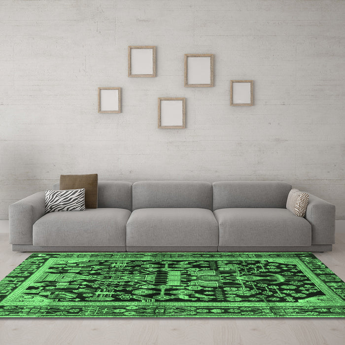 Machine Washable Persian Emerald Green Traditional Area Rugs in a Living Room,, wshtr4103emgrn