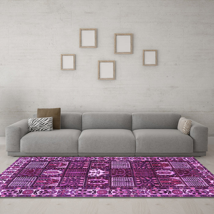 Machine Washable Persian Purple Traditional Area Rugs in a Living Room, wshtr4106pur