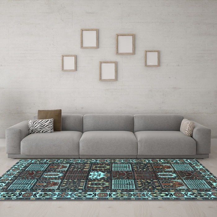Machine Washable Persian Light Blue Traditional Rug in a Living Room, wshtr4106lblu