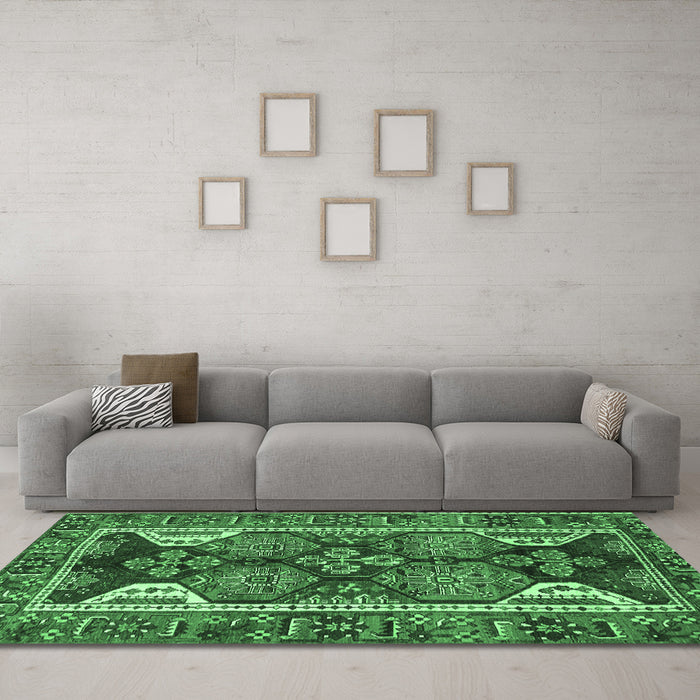 Machine Washable Persian Emerald Green Traditional Area Rugs in a Living Room,, wshtr4110emgrn