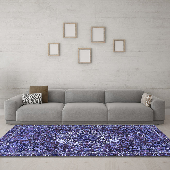 Machine Washable Persian Blue Traditional Rug in a Living Room, wshtr4111blu