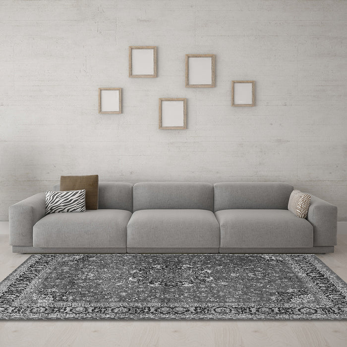 Machine Washable Persian Gray Traditional Rug in a Living Room,, wshtr4112gry