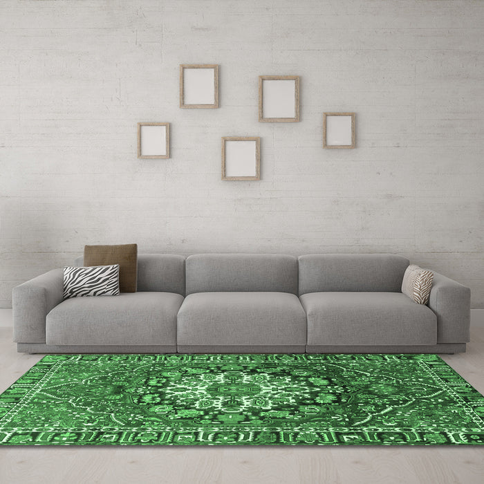 Machine Washable Persian Emerald Green Traditional Area Rugs in a Living Room,, wshtr4113emgrn