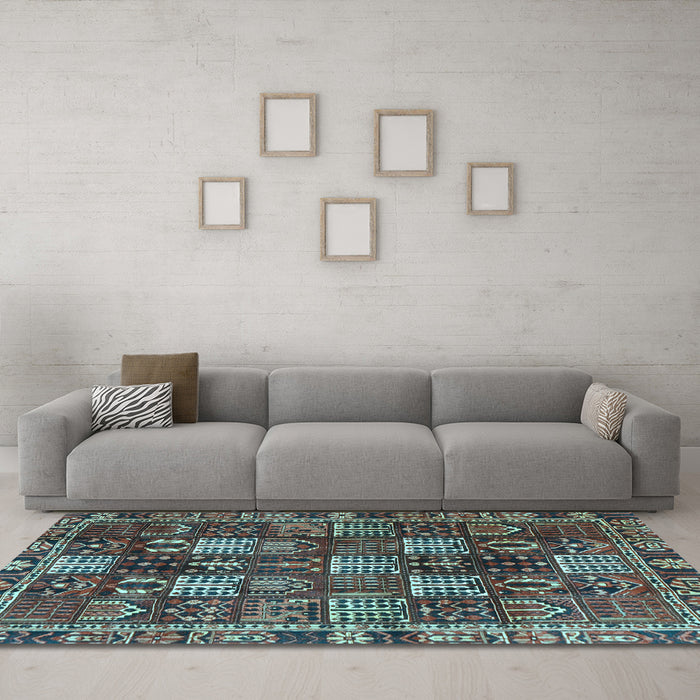 Machine Washable Persian Light Blue Traditional Rug in a Living Room, wshtr4114lblu