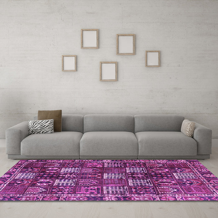 Machine Washable Persian Purple Traditional Area Rugs in a Living Room, wshtr4114pur