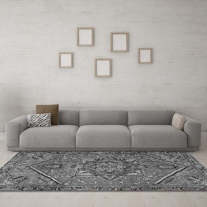 Machine Washable Persian Gray Traditional Rug in a Living Room,, wshtr4115gry