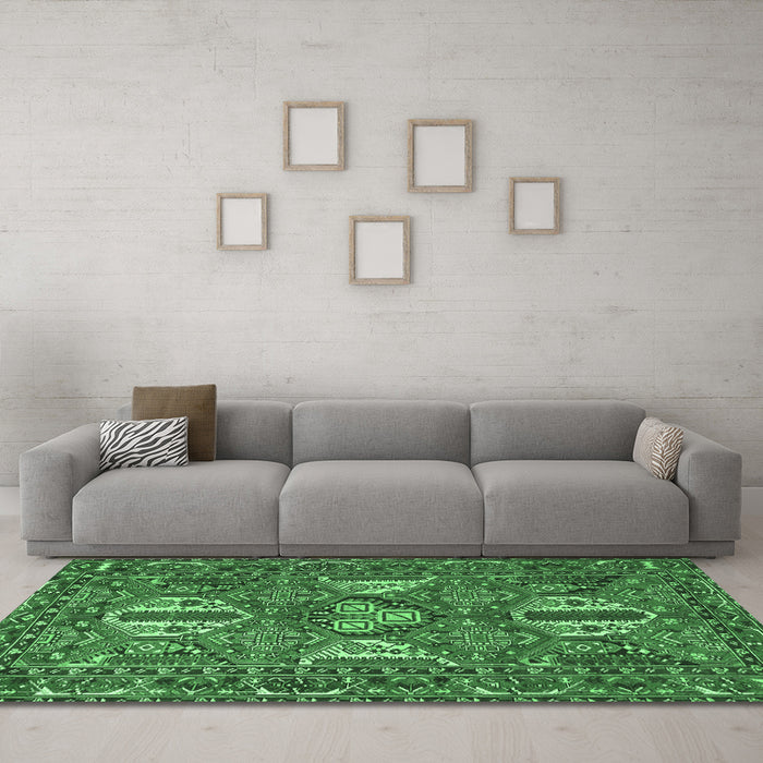 Machine Washable Persian Emerald Green Traditional Area Rugs in a Living Room,, wshtr4117emgrn