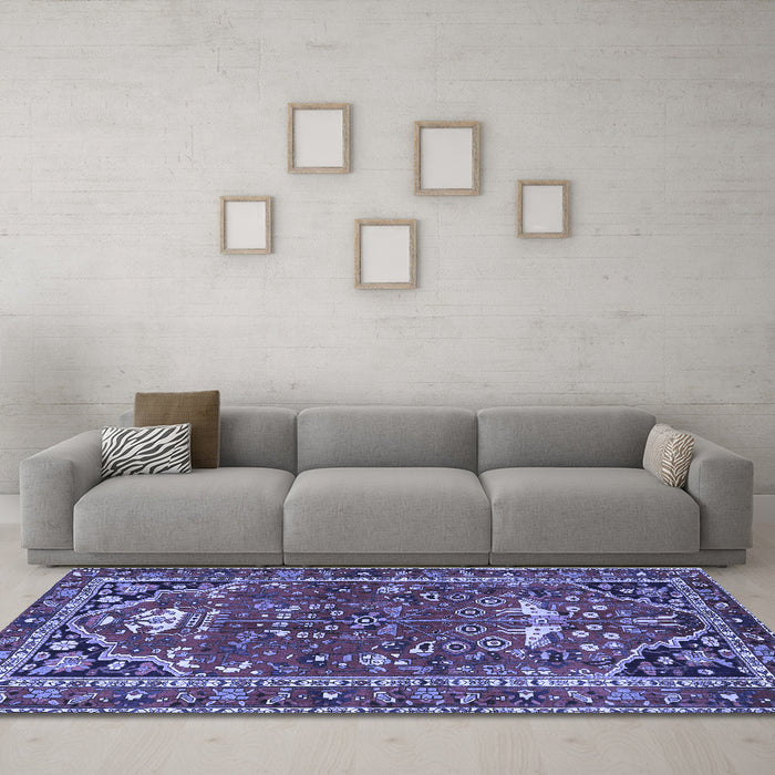 Machine Washable Persian Blue Traditional Rug in a Living Room, wshtr4118blu