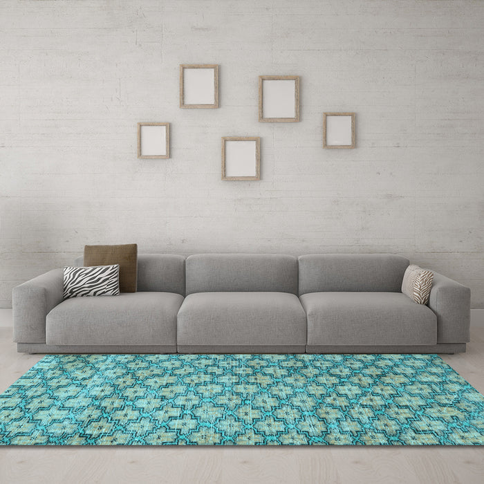 Machine Washable Persian Light Blue Traditional Rug in a Living Room, wshtr4119lblu