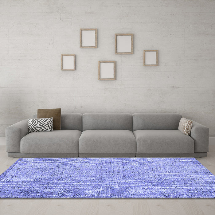 Machine Washable Persian Blue Traditional Rug in a Living Room, wshtr4120blu