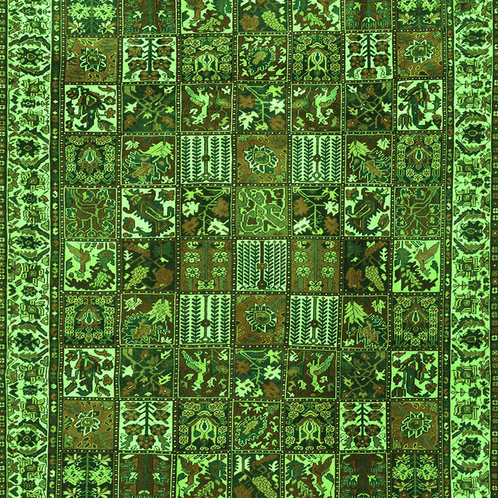 Serging Thickness of Machine Washable Persian Green Traditional Area Rugs, wshtr4121grn