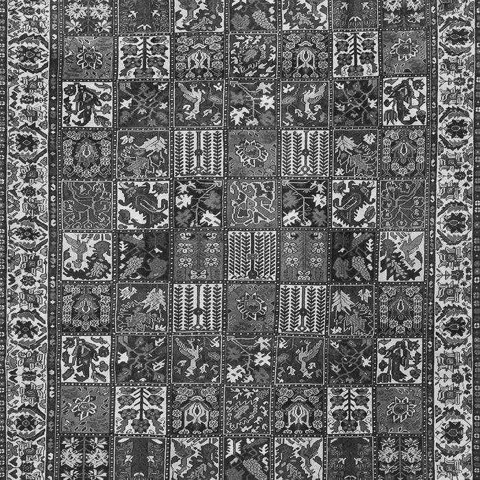 Serging Thickness of Machine Washable Persian Gray Traditional Rug, wshtr4121gry