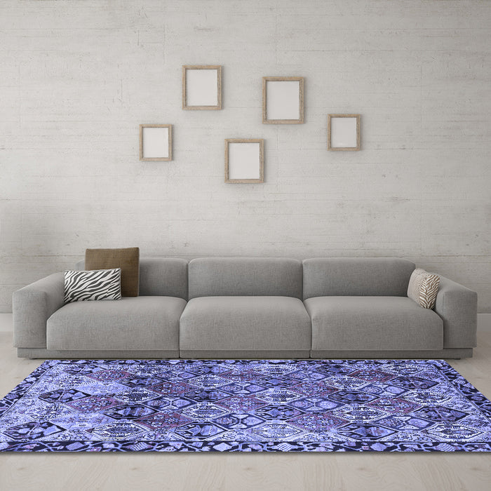 Machine Washable Persian Blue Traditional Rug in a Living Room, wshtr4123blu