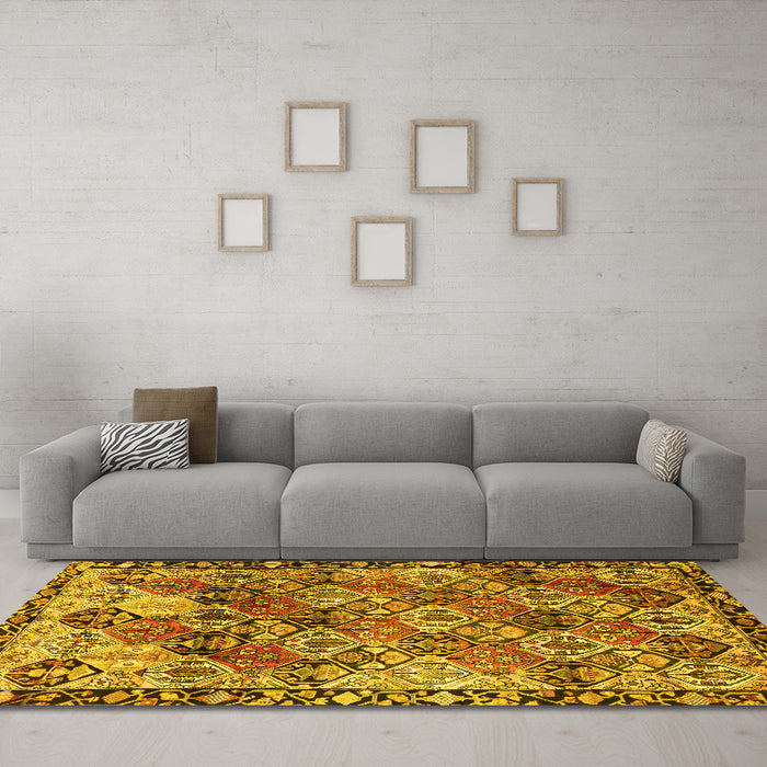 Machine Washable Persian Yellow Traditional Rug in a Living Room, wshtr4123yw