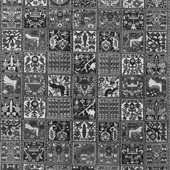 Serging Thickness of Machine Washable Persian Gray Traditional Rug, wshtr4126gry